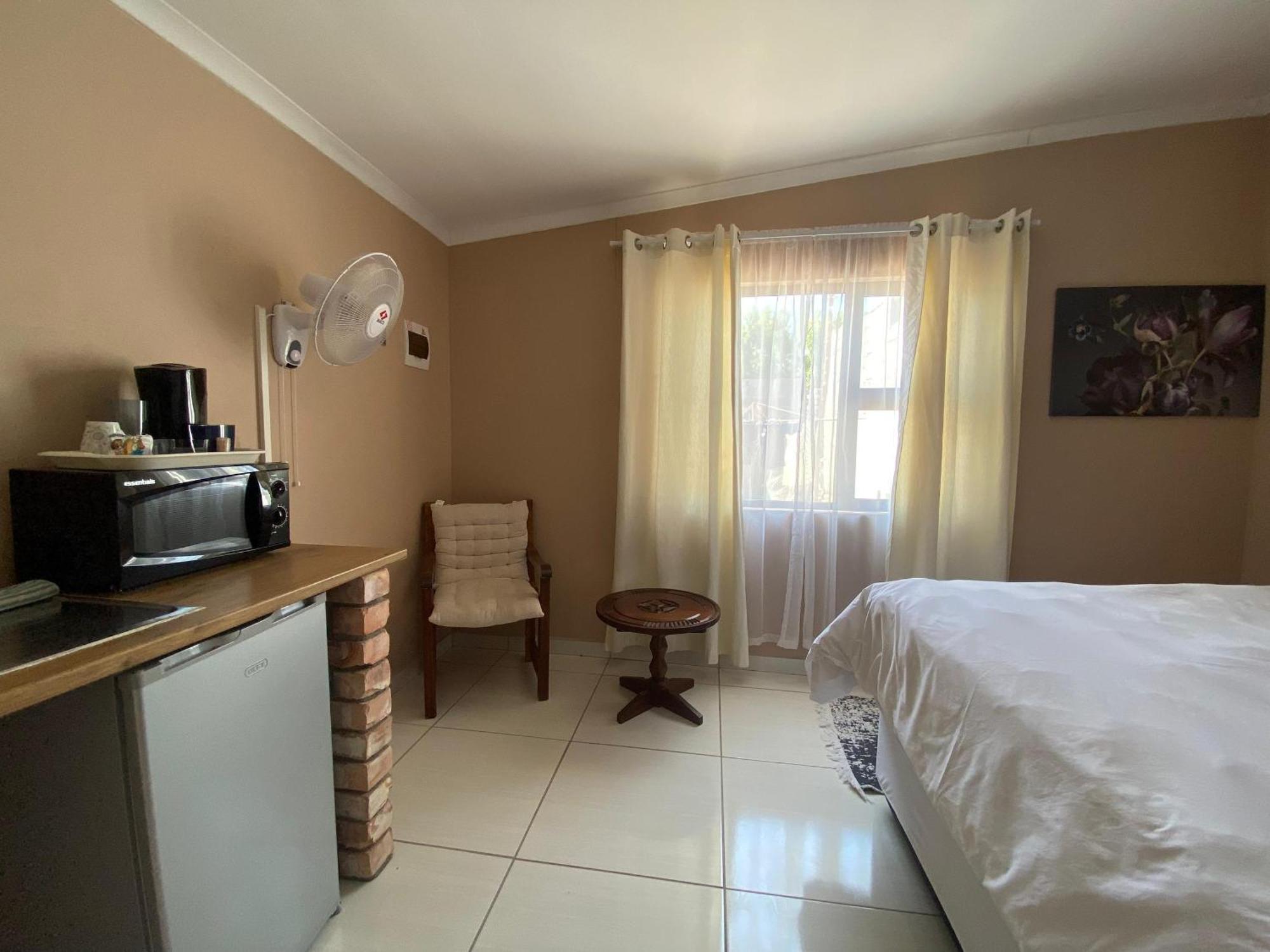 Inecia'S B & B Uis Εξωτερικό φωτογραφία
